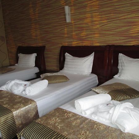 Hotel Vanilla Batumi Exteriör bild
