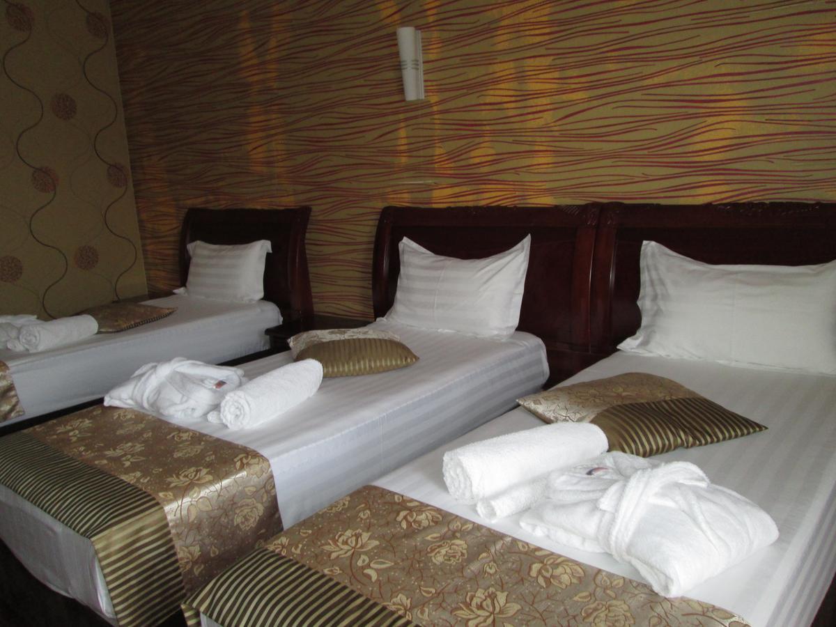 Hotel Vanilla Batumi Exteriör bild