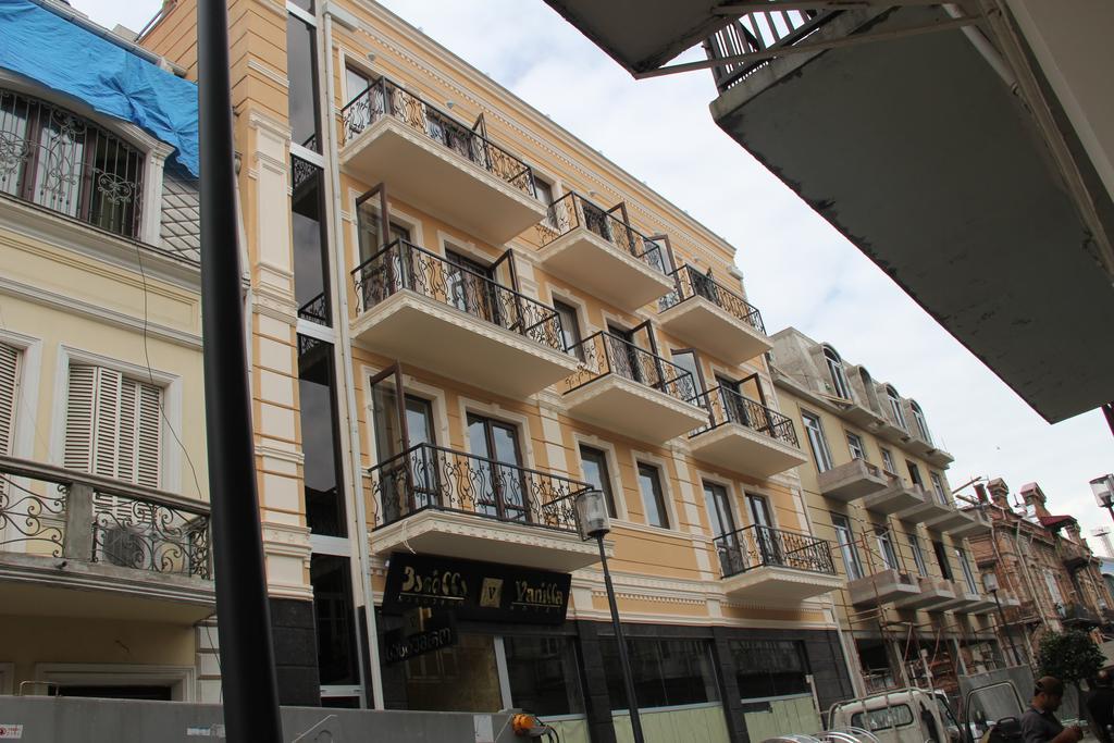 Hotel Vanilla Batumi Exteriör bild